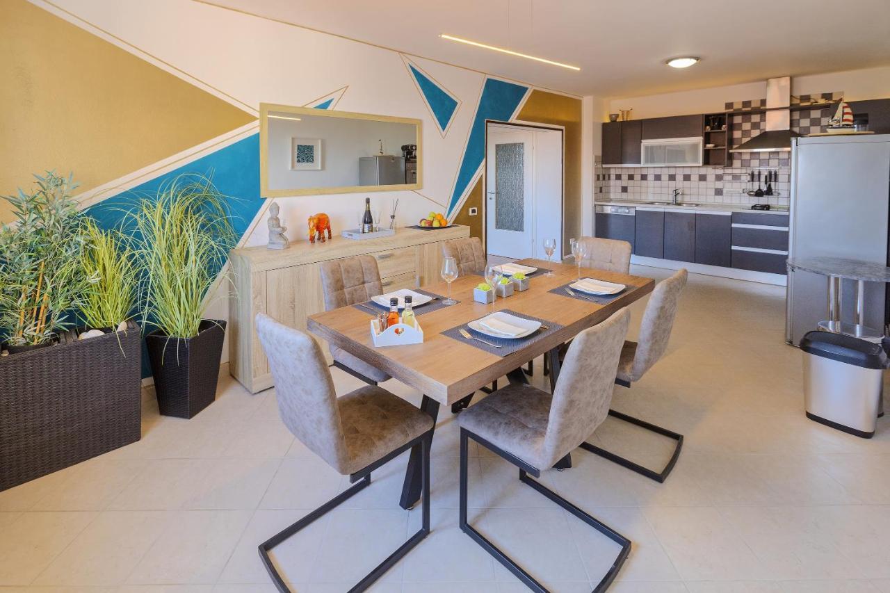 Apartment Rizzi Pula